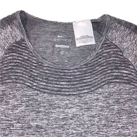 Nike Dri-Fit Workout Top - Picture 2 of 3